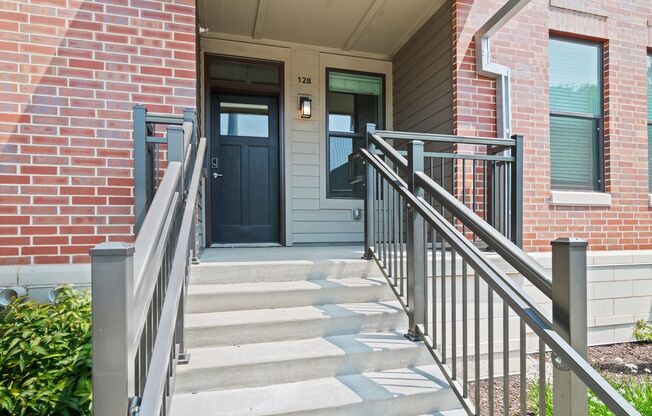 Studio, 1 bath, 503 sqft, $1,350, Unit 128