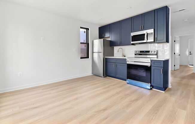 Charming 2 BR/1 BA Apartment in Congress Heights!