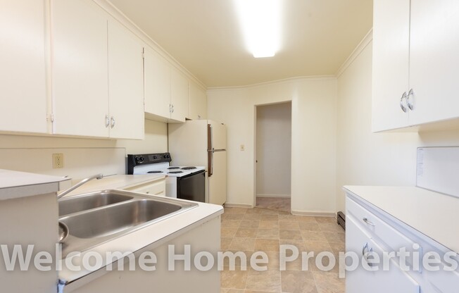 2 beds, 1 bath, 1,269 sqft, $1,795, Unit 24 Ash Ave A