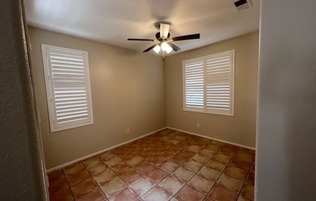Rolling Hills Ranch! Spacious 4 Bedroom 2.5 Bath House w/SOLAR