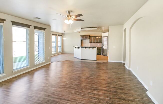 Great 4 bed, 2 bath, 2 car home in Edmond