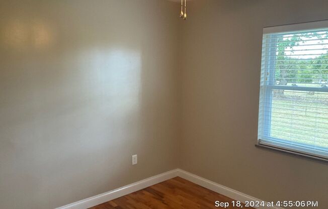 3 beds, 1.5 baths, $1,900