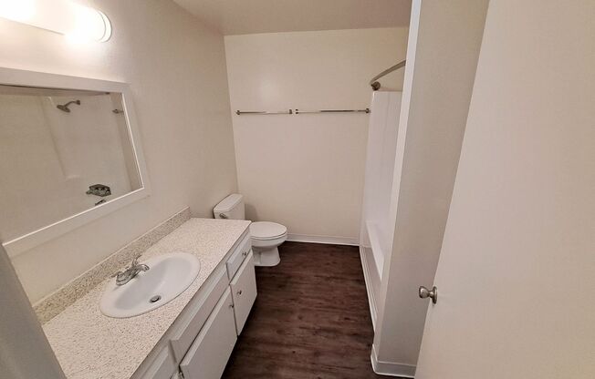 2 beds, 1 bath, 960 sqft, $2,495, Unit 30