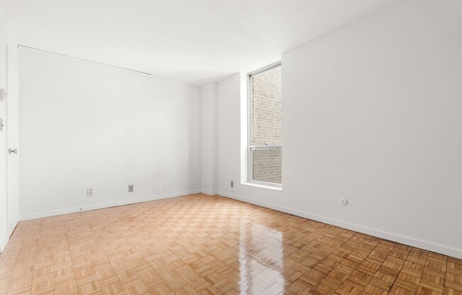 2 beds, 2 baths, 1,050 sqft, $4,050, Unit 523