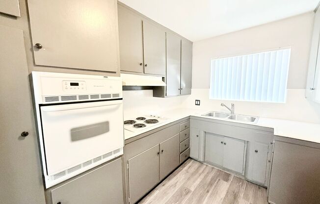 Cazador Court Apartments