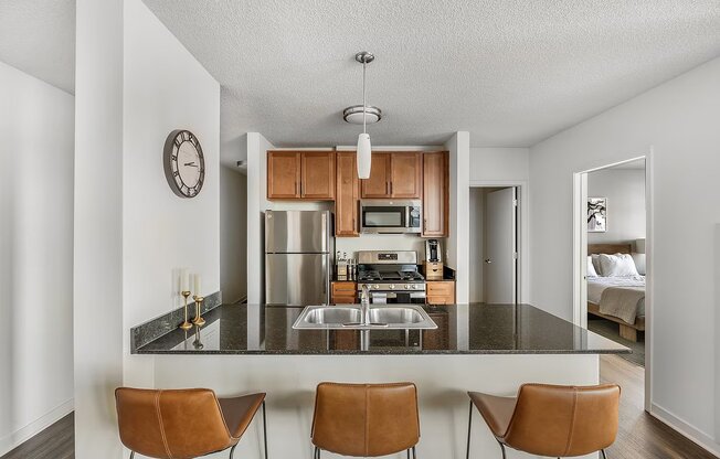 659 W KINZIE ST