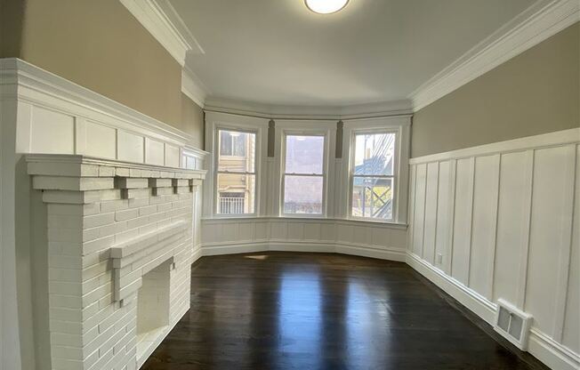 652 S VAN NESS AVE