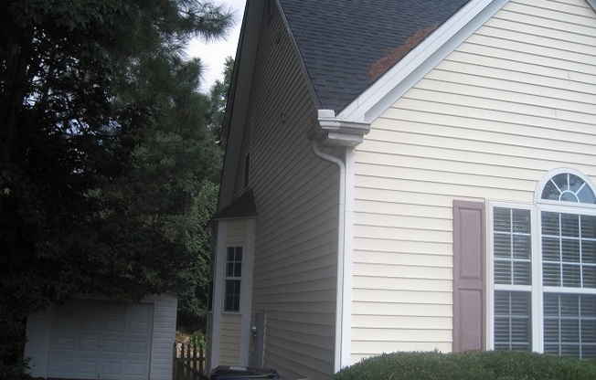 3205 Sedgefield Pines Lane - Bev Roberts Rentals & Property Management