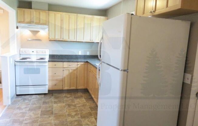 Beautiful Updated 3 Bedroom Rambler in University Place! $500.00 Move in Credit.