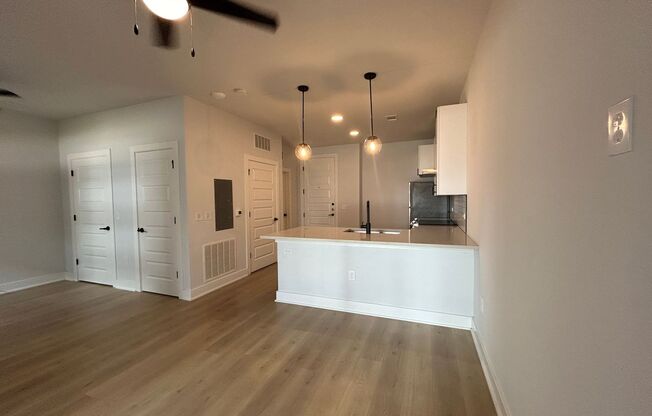 1 bed, 1 bath, $1,545, Unit UNIT 110