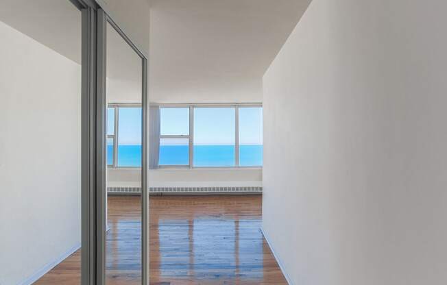 Sheridan Tower - 5650 N Sheridan Rd