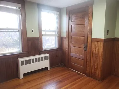 27 ABBOTT ST