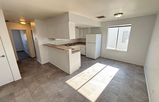 Charming 3Bed/1Bath apartment located in North Las Vegas— Enjoy Rent-Free Holidays!