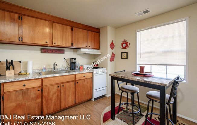 2 beds, 1 bath, 800 sqft, $1,295, Unit 124
