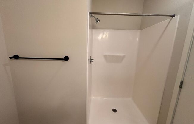 Studio, 1 bath, 585 sqft, $1,515, Unit 10009-109