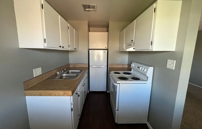 1 bed, 1 bath, 530 sqft, $1,075, Unit 341