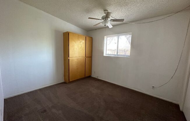 3 beds, 2 baths, $1,500