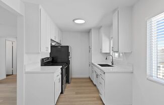 2 beds, 1 bath, 815 sqft, $2,695, Unit 1740-15
