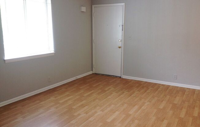 905 GREENWOOD AVE