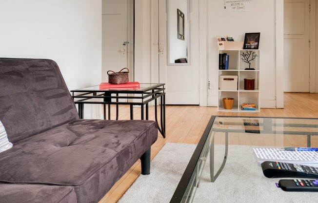 1 bed, 1 bath, $1,095, Unit 38