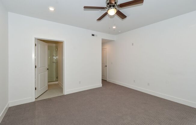 2 beds, 2 baths, 1,110 sqft, $2,200, Unit Unit 203