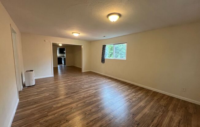 2 beds, 1 bath, $1,650