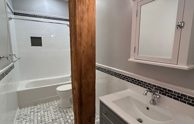 1 bed, 1 bath, 750 sqft, $1,550, Unit 108