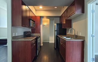 3 beds, 2 baths, $1,900, Unit # 2101