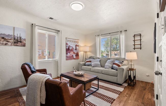 Fully Furnished Home!