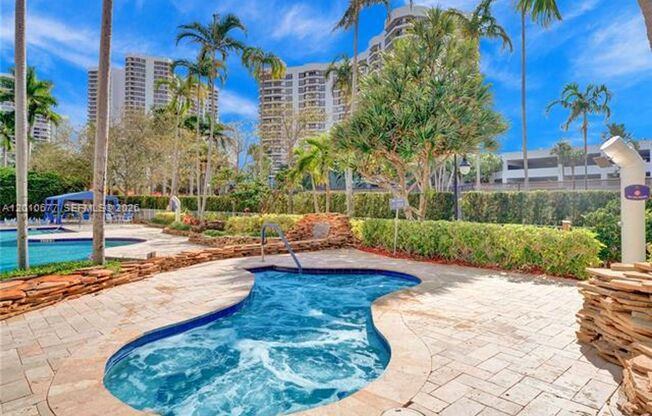 2 beds, 2 baths, $3,500, Unit # 3302