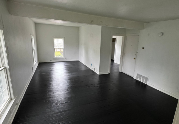 13 WALKER PL