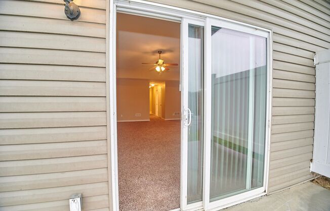 4 beds, 3.5 baths, 3,100 sqft, $2,275, Unit 307
