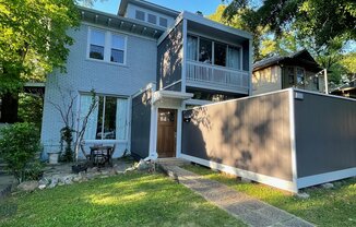 344 4th St NE