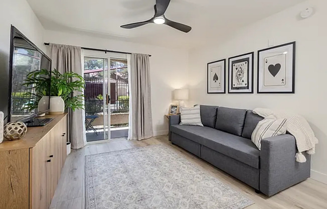 1 bed, 1 bath, $2,100, Unit # 1043