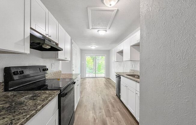 7445 EMORY OAK LN