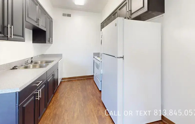 8708 EVERGREEN CT