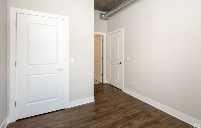 2 beds, 2 baths, 976 sqft, $3,250, Unit 3833-512
