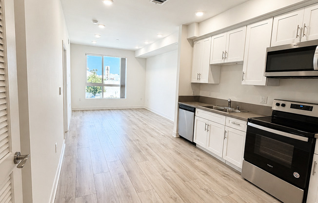1 bed, 1 bath, 620 sqft, $2,245, Unit 308