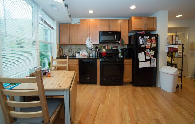 3835 Lancaster