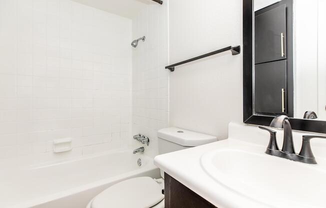 1 bed, 1 bath, 606 sqft, $1,065