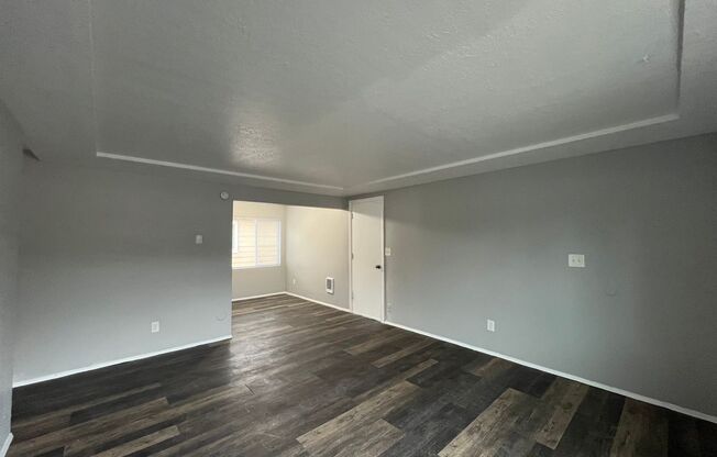 3 beds, 1 bath, 1,000 sqft, $1,750, Unit 7324