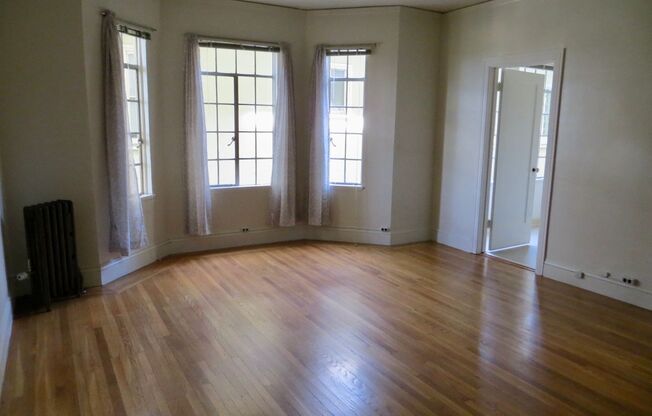 Studio, 1 bath, $1,996