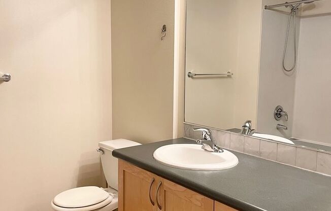 Studio, 1 bath, $1,700