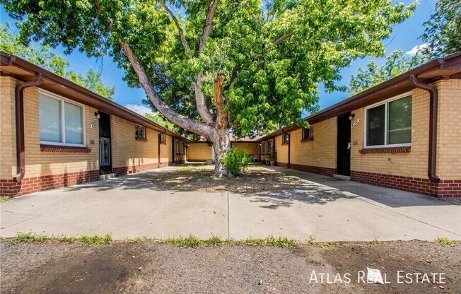 4580 EVERETT CT