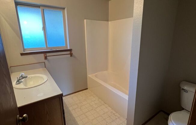 3 beds, 2 baths, $1,950