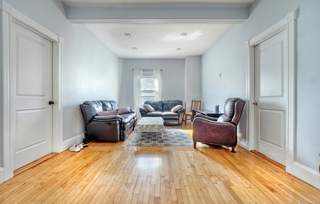 437 HIGH ST
