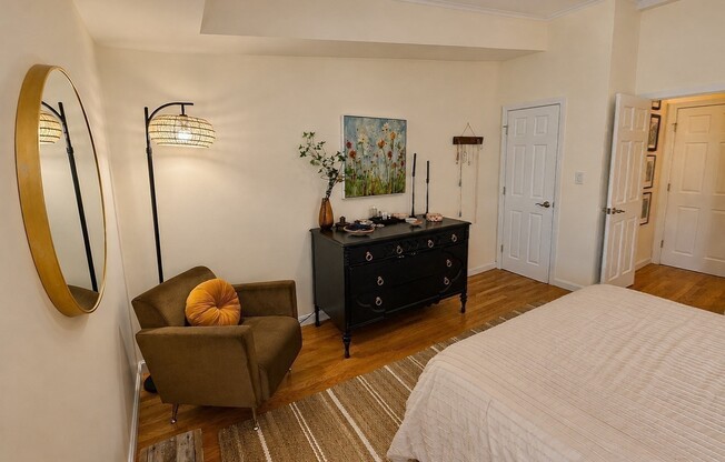 1 bed, 1 bath, 761 sqft, $2,600, Unit 16B