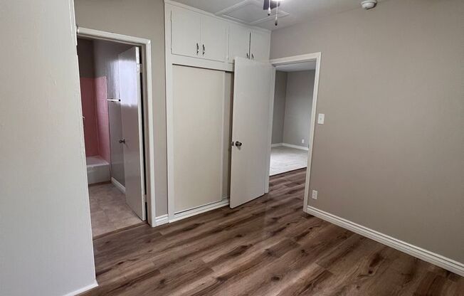 1 bed, 1 bath, 456 sqft, $1,695, Unit 27