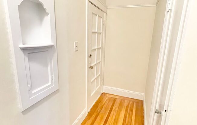 120 (2206 Greenwich/3201 Fillmore)