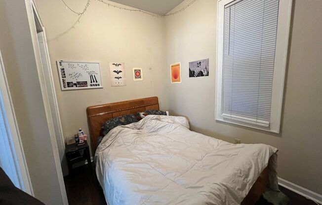 1209-09B E. Kane Pl.